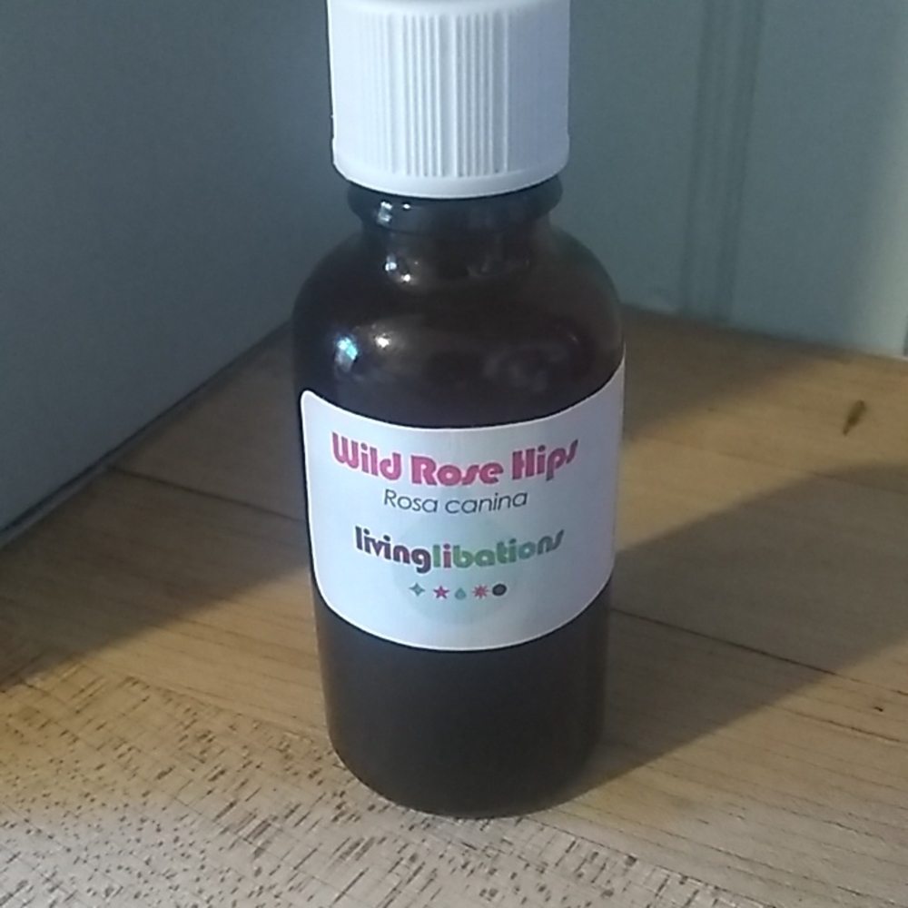 Living Libations Wild Rosehips Carrier Oil 15ml